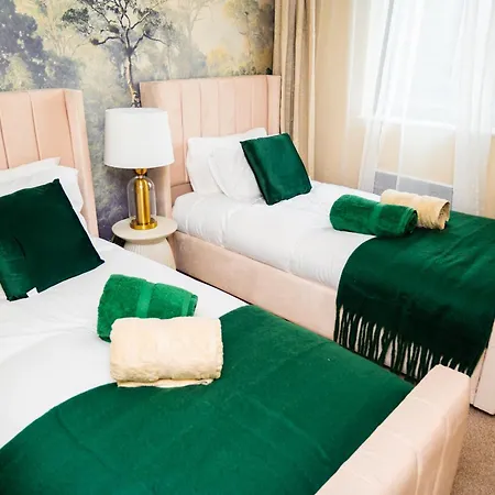 Luxury 2 Bed With Free Parking And Netflix 利兹