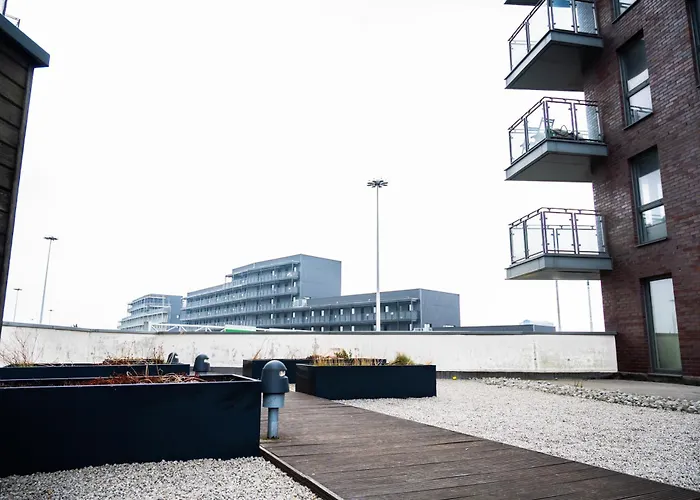 Modern 2 Bed With Free Parking Апартаменти Лідс